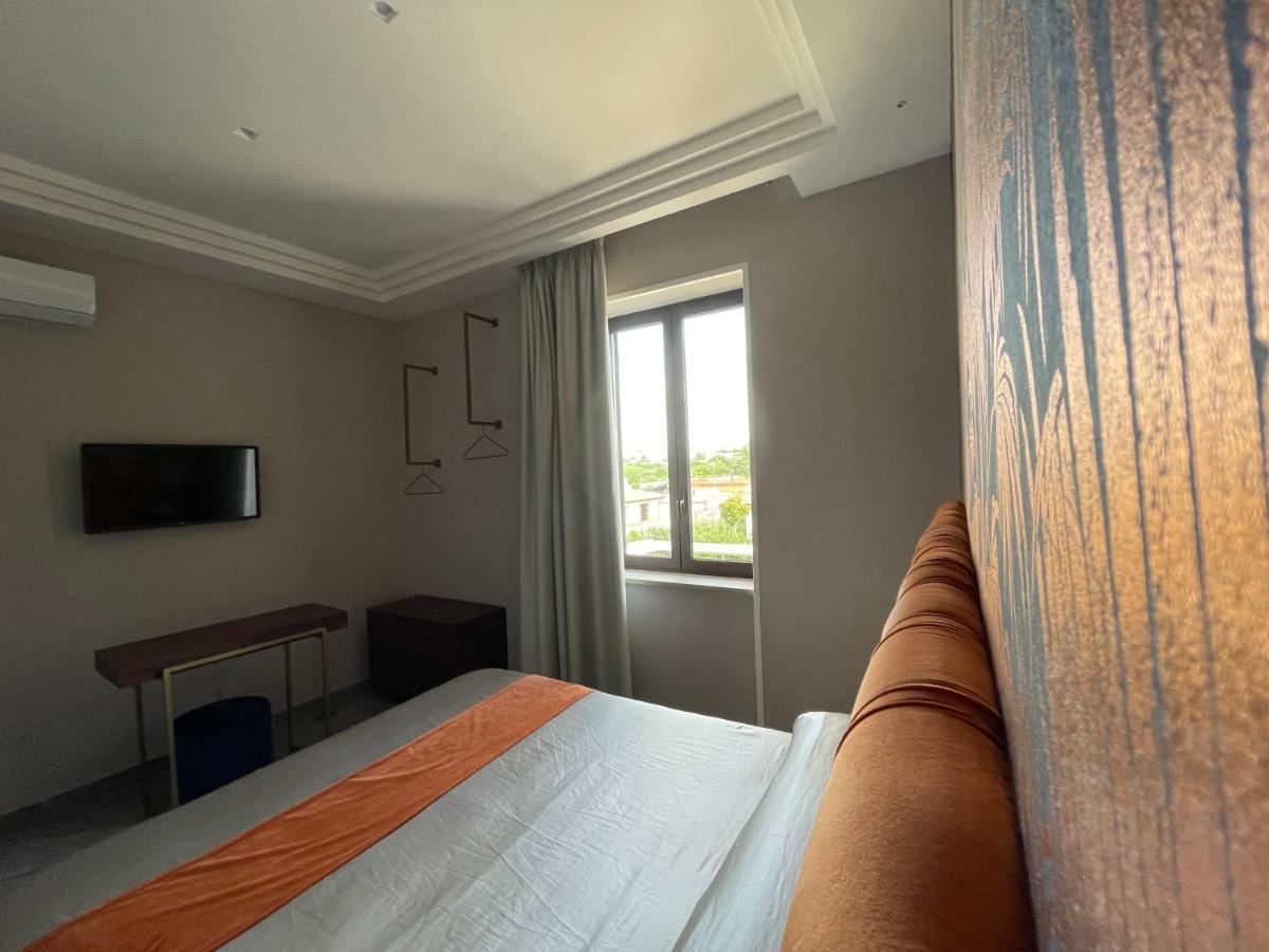 Ninfa Hotel Квалиано Экстерьер фото